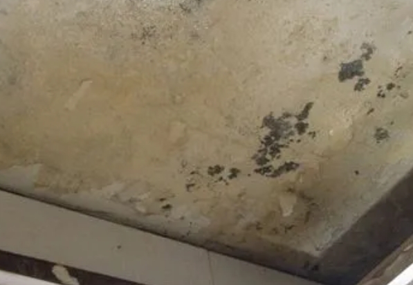 始兴阳台漏水维修公司分享下始兴卫生间渗水维修需要注意哪些问题。