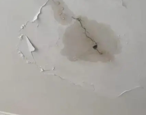 始兴阳台漏水维修公司分享下屋面防水工程质量问题原因分析